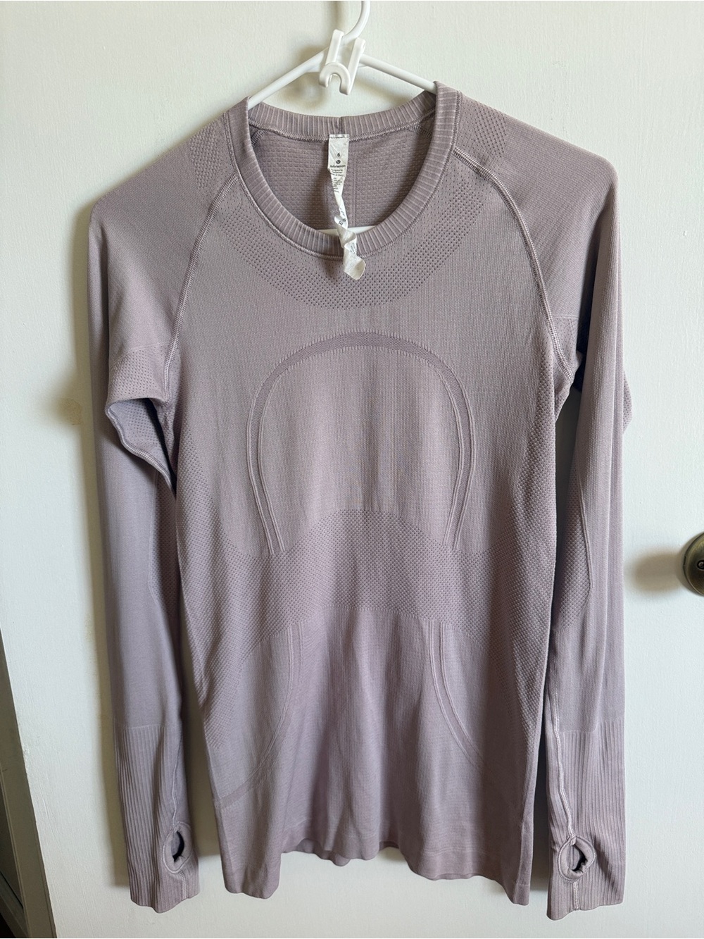 Lululemon - Swiftly Tech Long Sleeve
